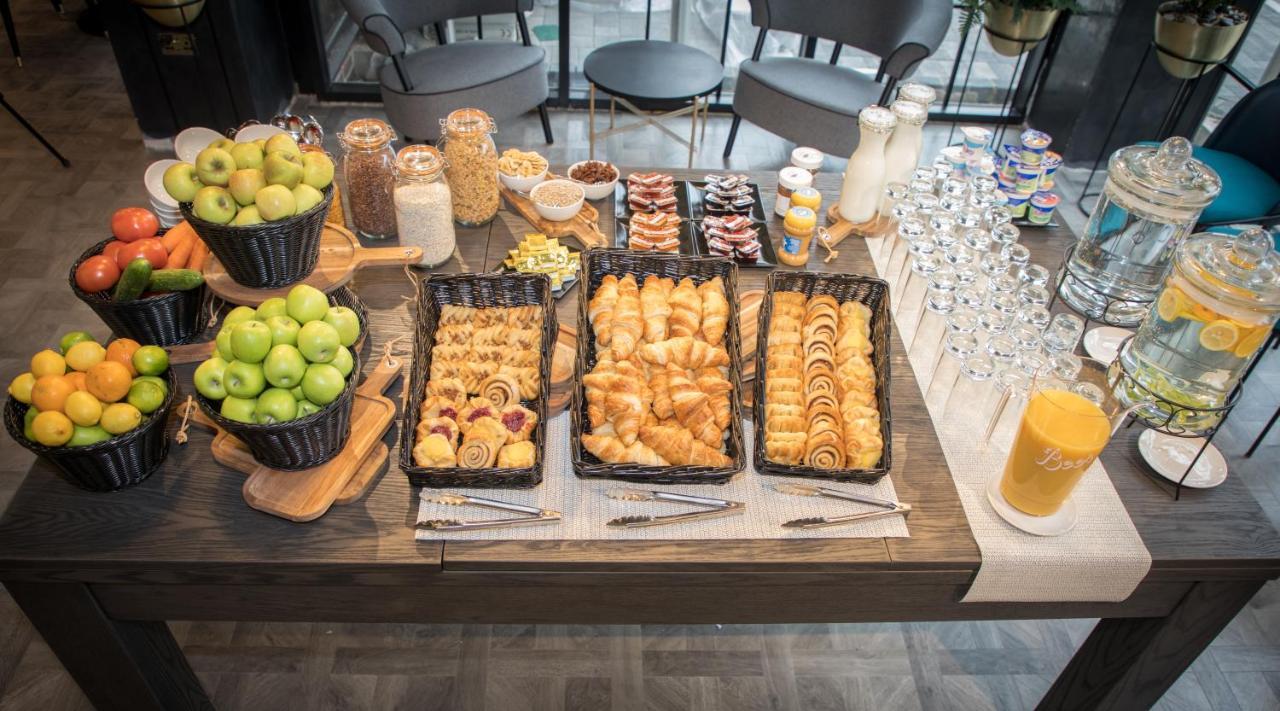 Radisson Red London Greenwich The O2 외부 사진