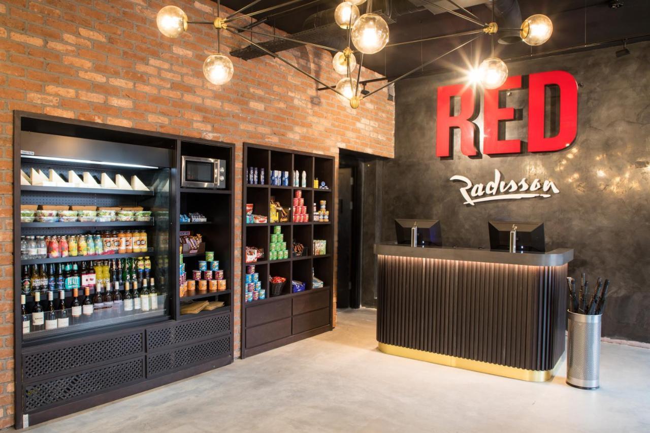 Radisson Red London Greenwich The O2 외부 사진